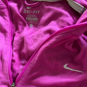 Nike Running lightweight hooded top with 3/4 length sleeves, size M.